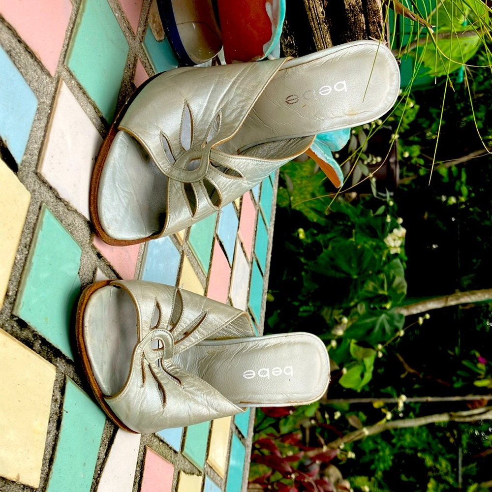 Babe blue Bebe vintage heels